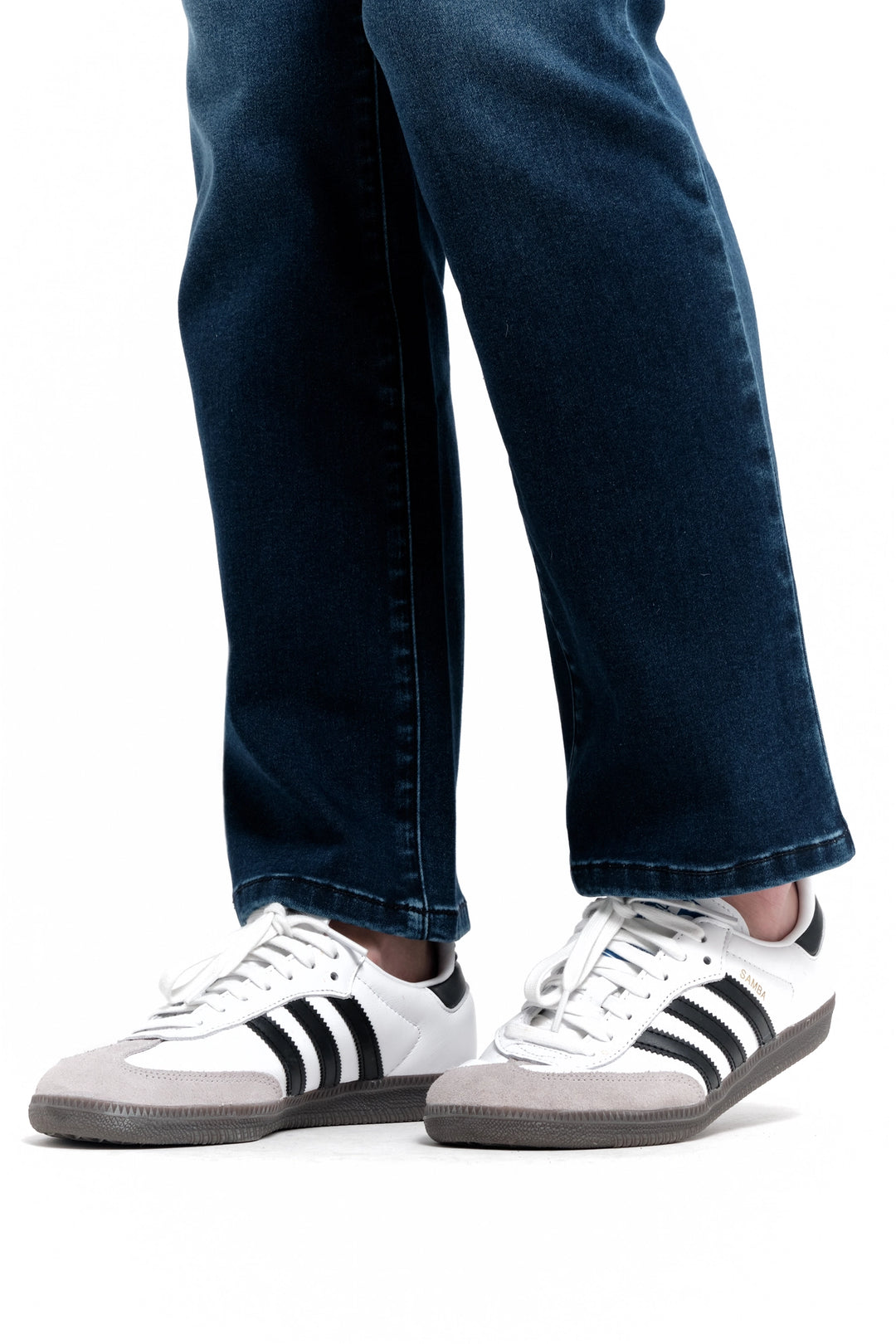 Lanie - Maternity Slim Straight Jeans