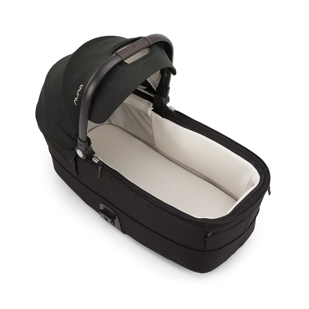MIXX Series Bassinet & Stand