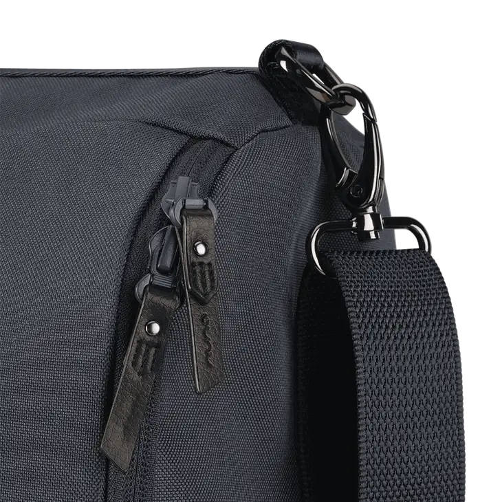 Triv Series Travel Bag