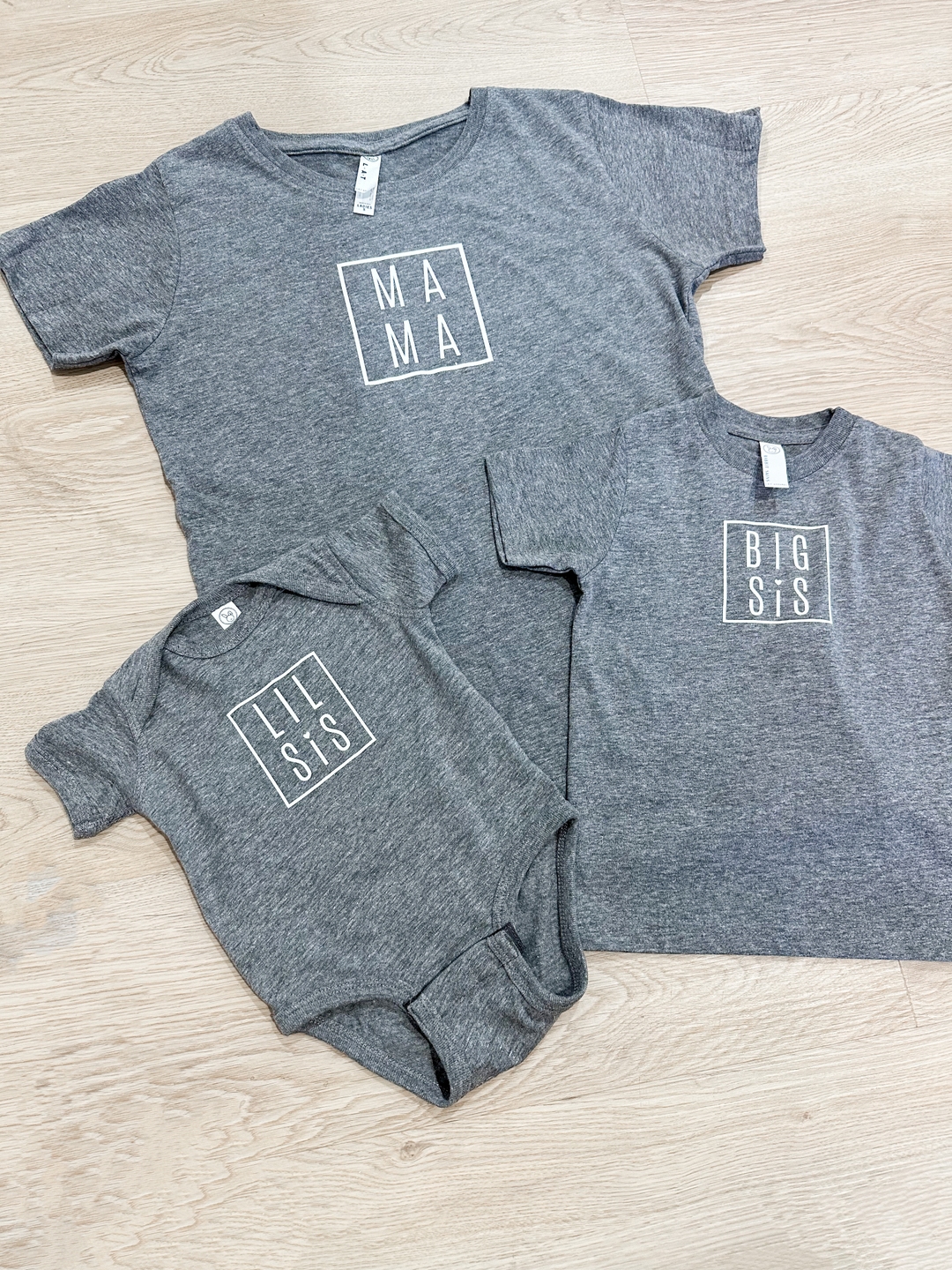 Lil Sis Graphic Onesie/Tee